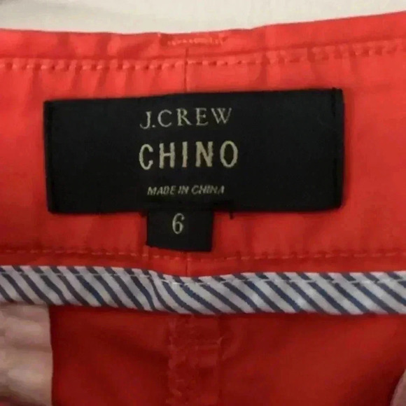 J. Crew Women's  Chino Shorts Red Size 6 - Picture 3 of 7